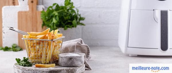 frites cuites à la friteuse avec jolie présentation