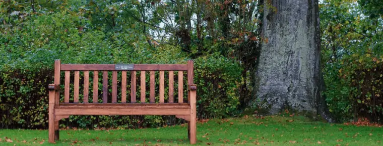 banc de jardin en bois