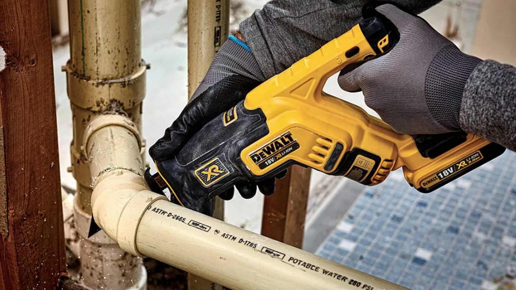 scie sabre Dewalt