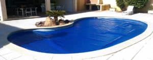 bâche d'hiver pour piscine en forme