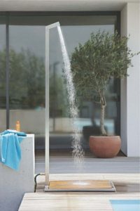 douche de jardin solaire simple