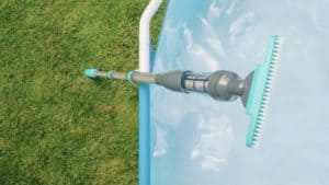 balais de piscine simple