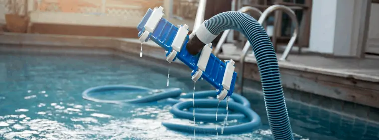 balais de piscine