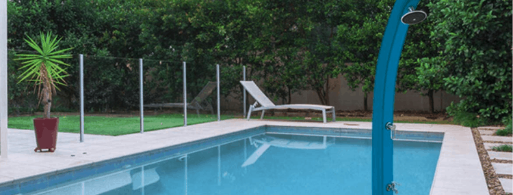 douche de jardin solaire pour la piscine