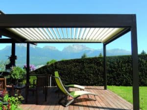 pergola bioclimatique à la terrace