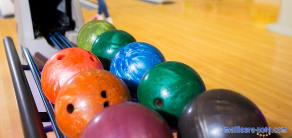Set De Bowling Enfant - 10 Quilles + 2 Boules En Mousse - Léger, Sûr, Éducatif (Chiffres 1 à 10)