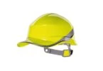 un casque de baseball jaune